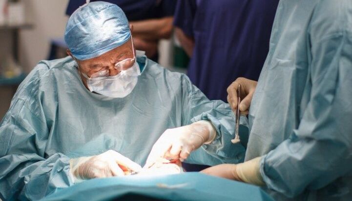 Surgery to remove the vitreous body of the eye (vitrectomy)